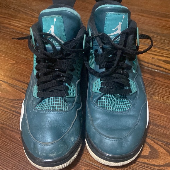 Air Jordan 4 Retro - Picture 3 of 10